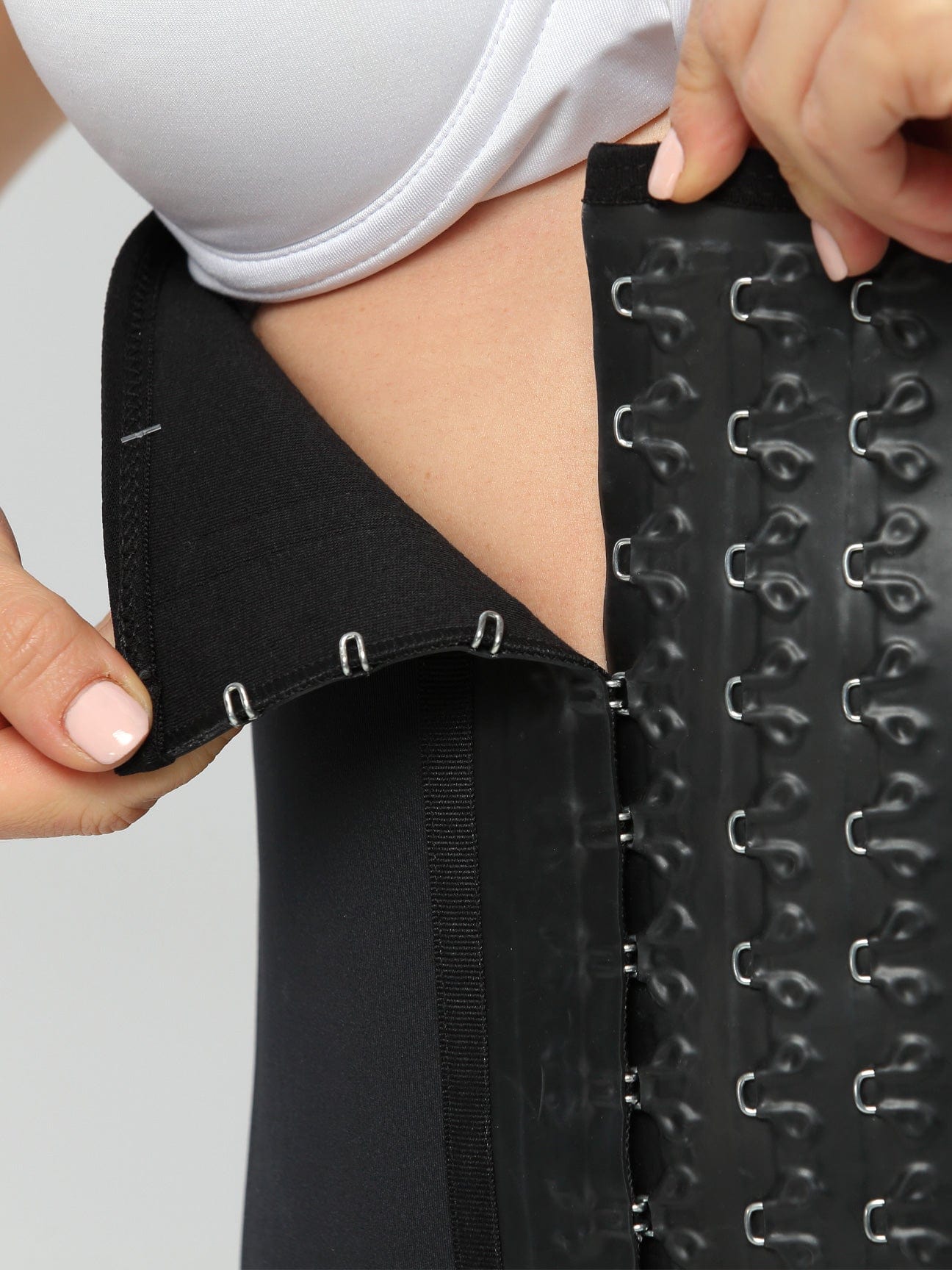 1026 Ultra-Sculpt Latex Waist Trainer with Hooks