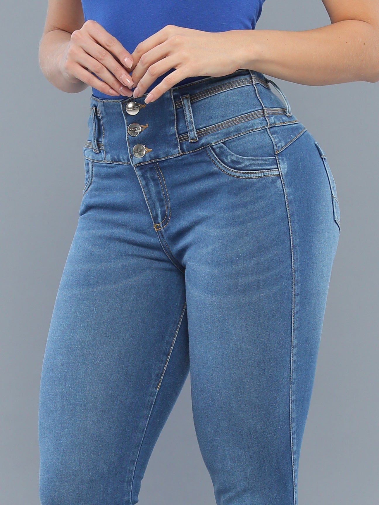 Sussy Butt Lift Jeans - Style 15805