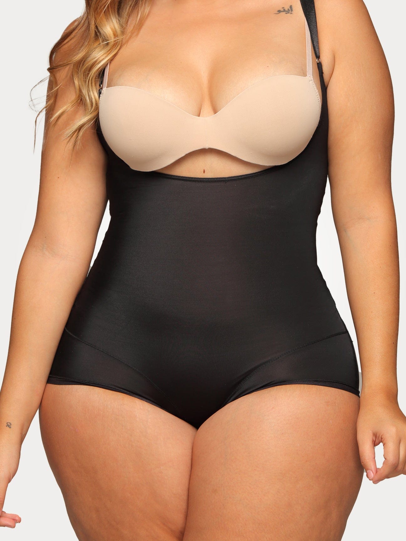 Smooth Bodysuit with Panties 8051