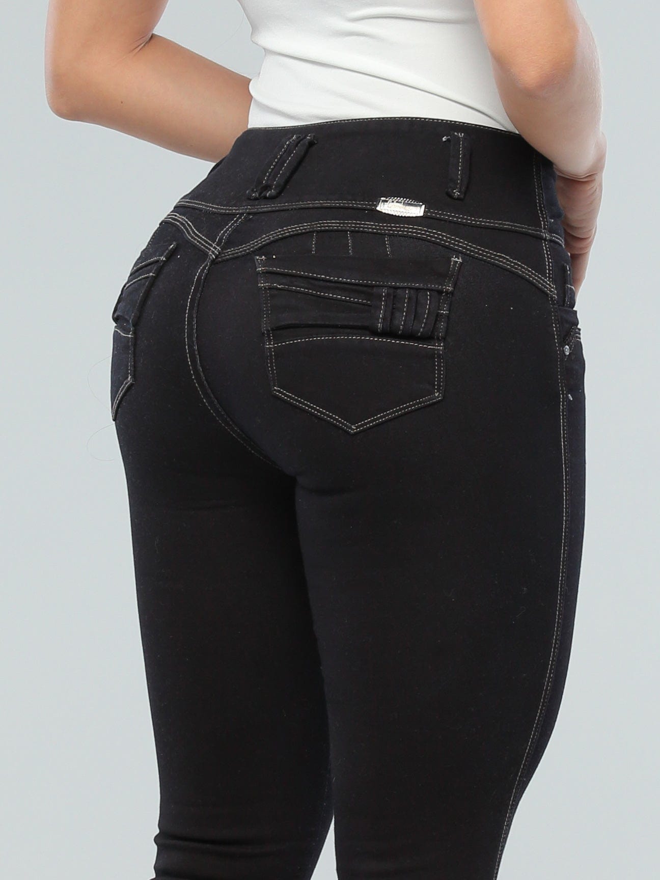 Fioletowe Jeansy Modelujące Pośladki CB4011