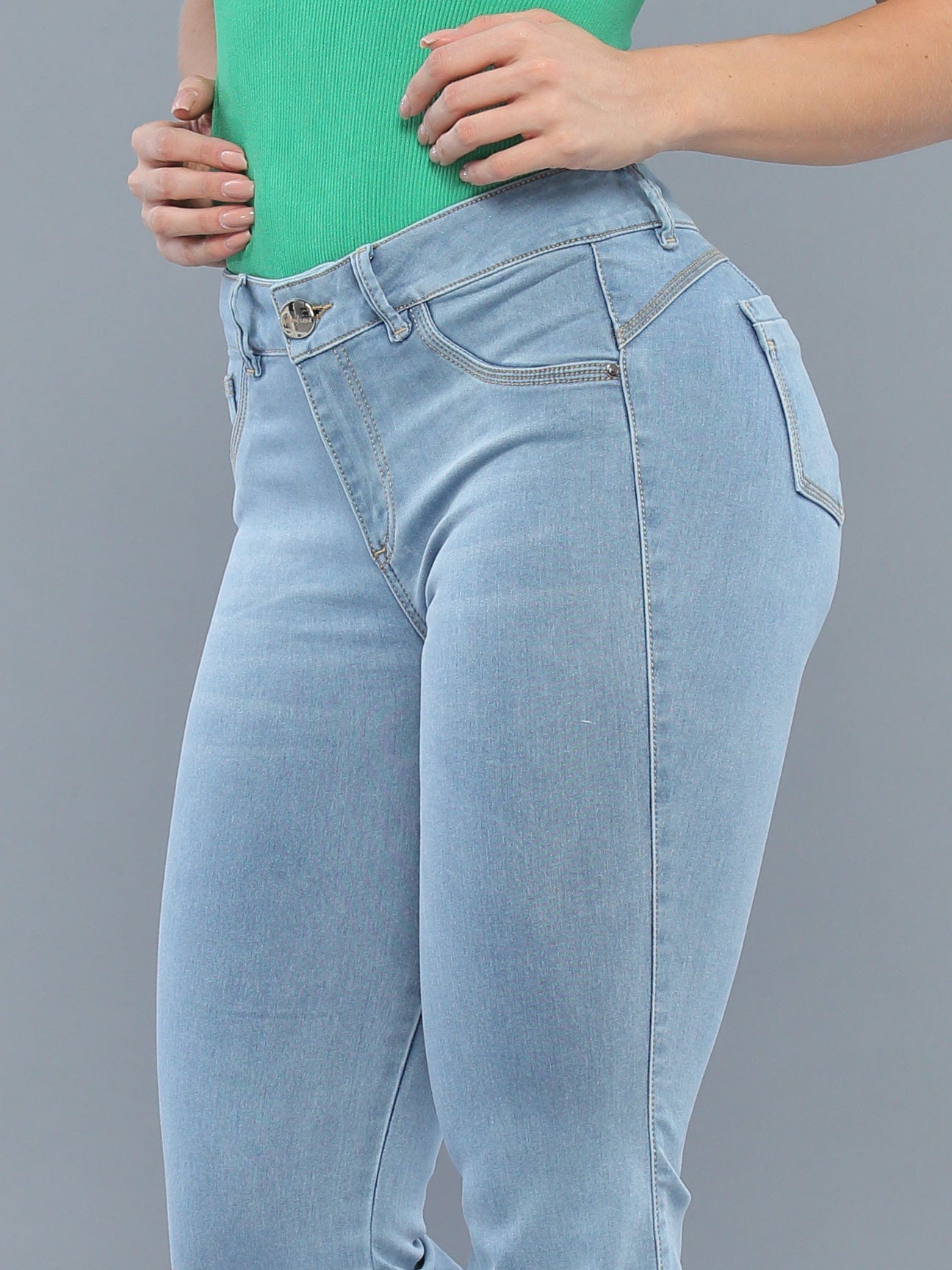 Sunny Butt Lift Jeans CB5000