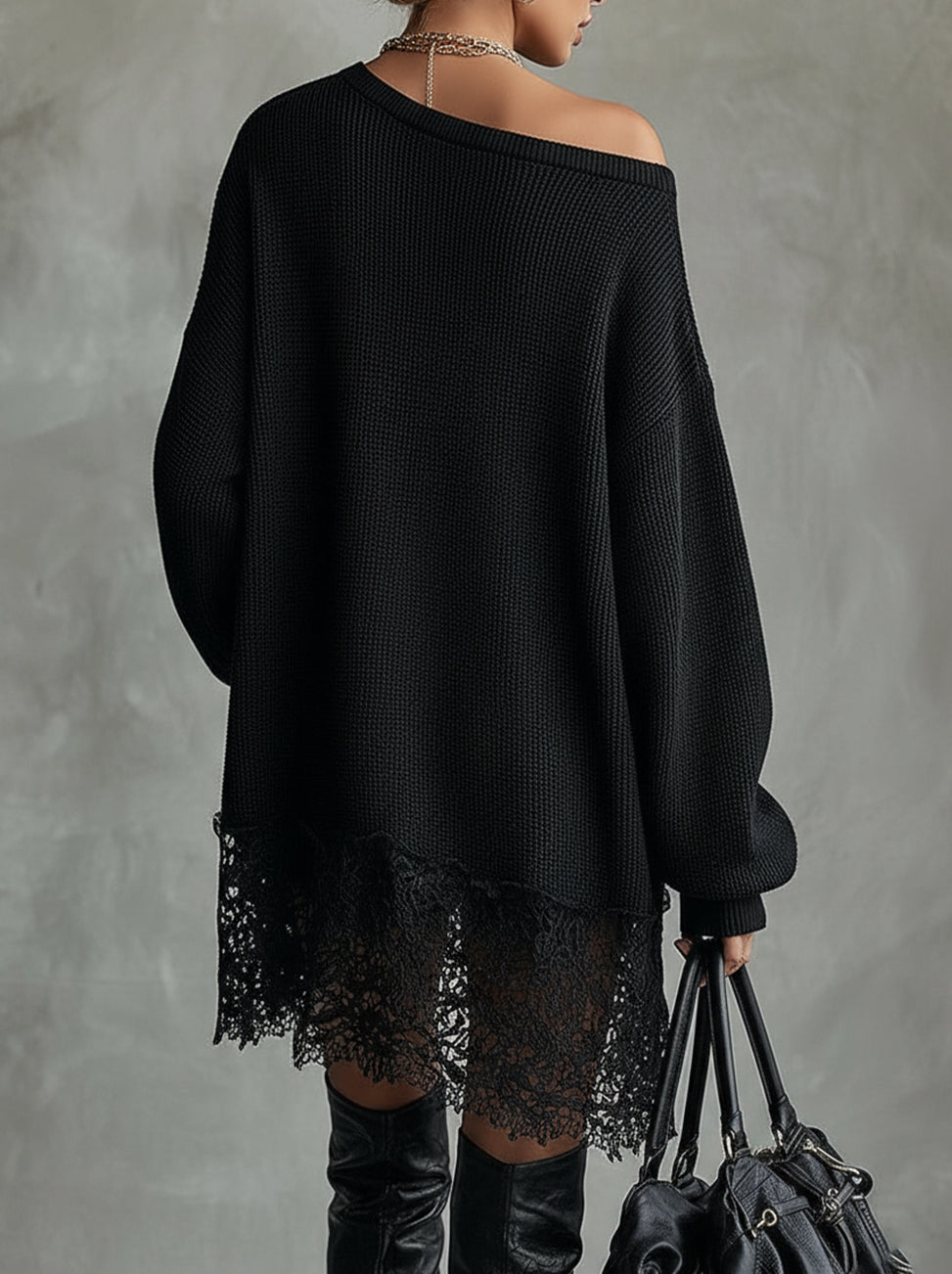 Czarna Mini Sukienka Oversize z Koronkowym Wykończeniem