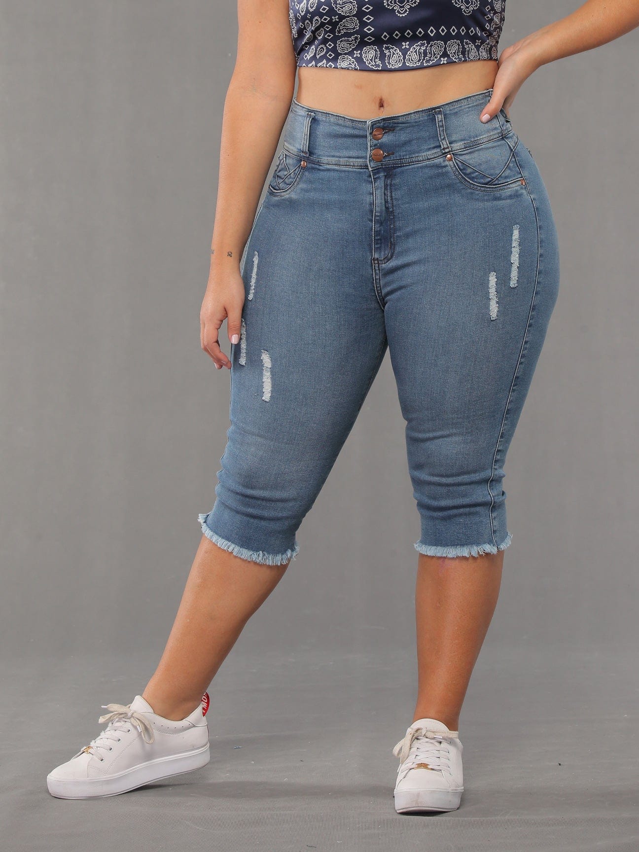 Elaine Capri Jeans with Butt Lift - Style 14189
