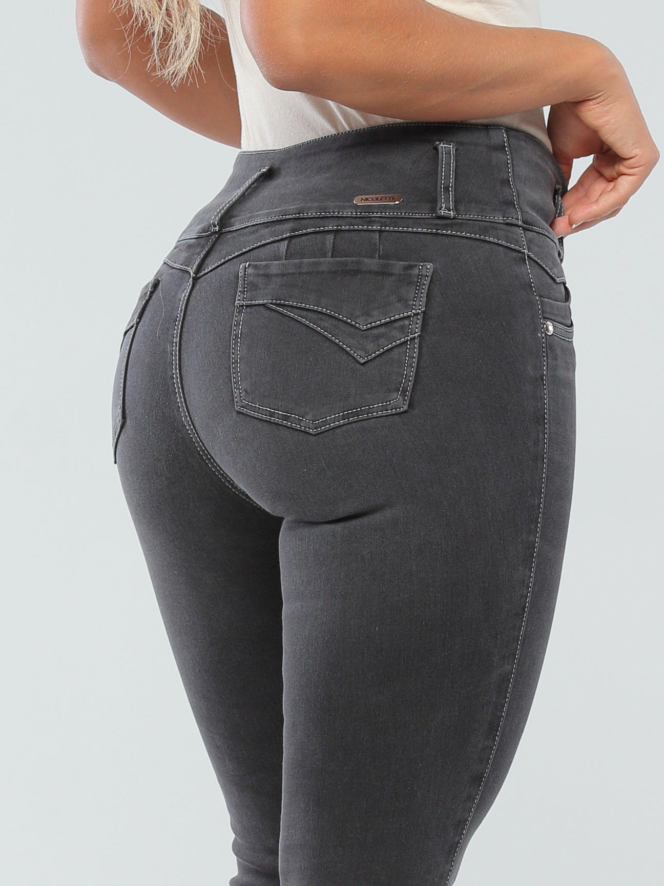 Adriana Butt Lift Jeans - Style 15576