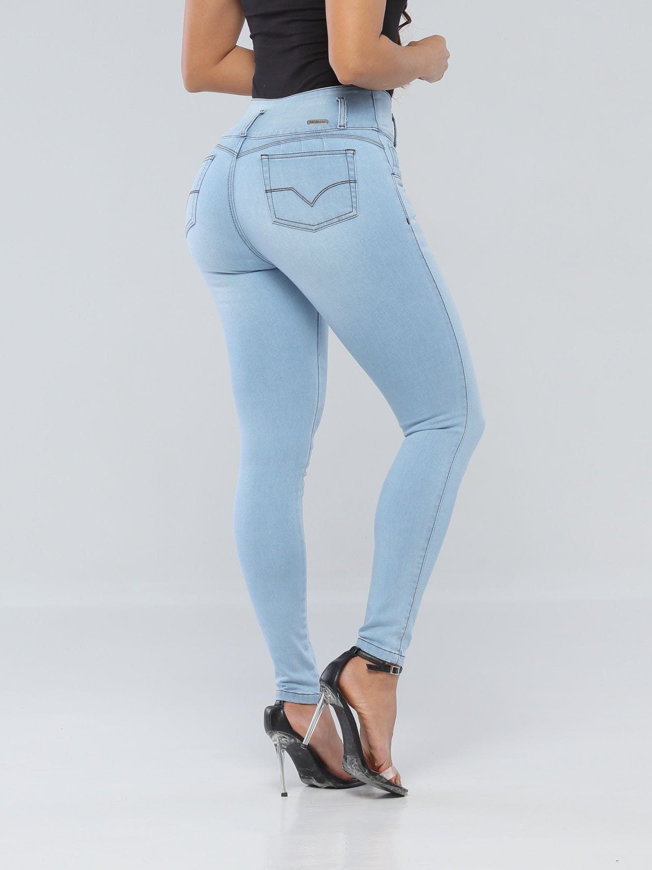 Ares Butt Lift Jeans - Style 15826