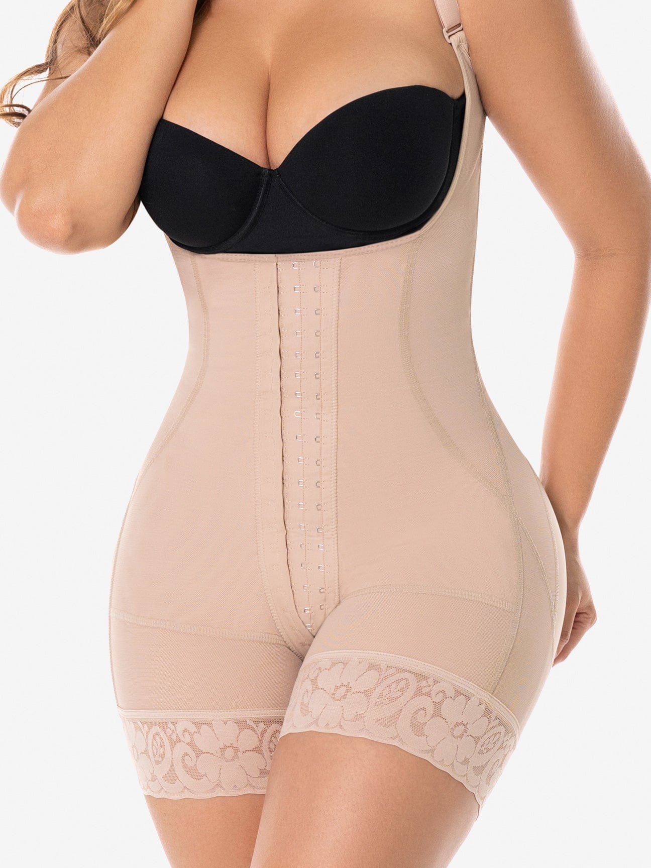 Sculpting Shapewear with Hakami FJ134SR