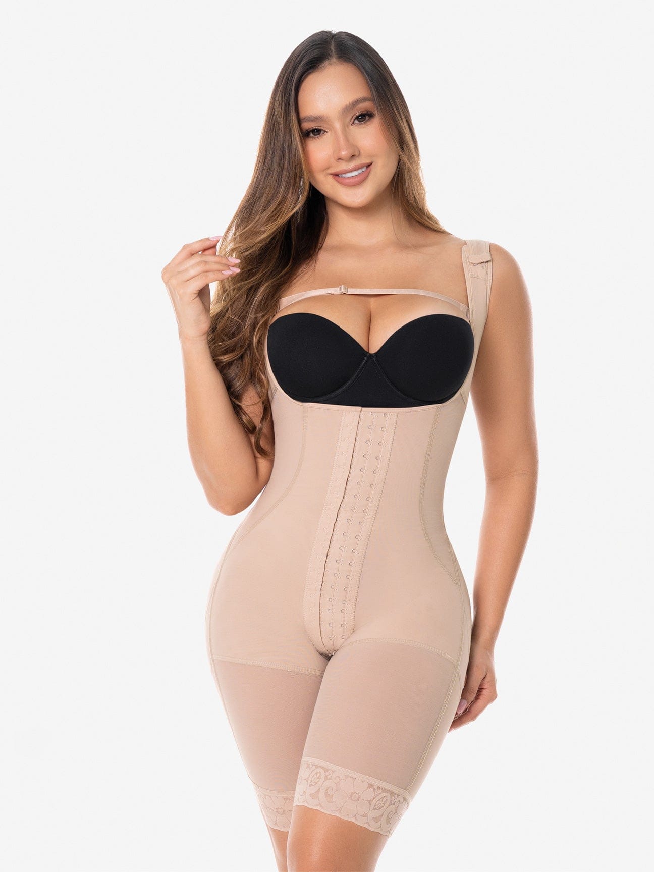 Modelująca Faja z Hakami i Szerokimi Ramiączkami FJ135SR