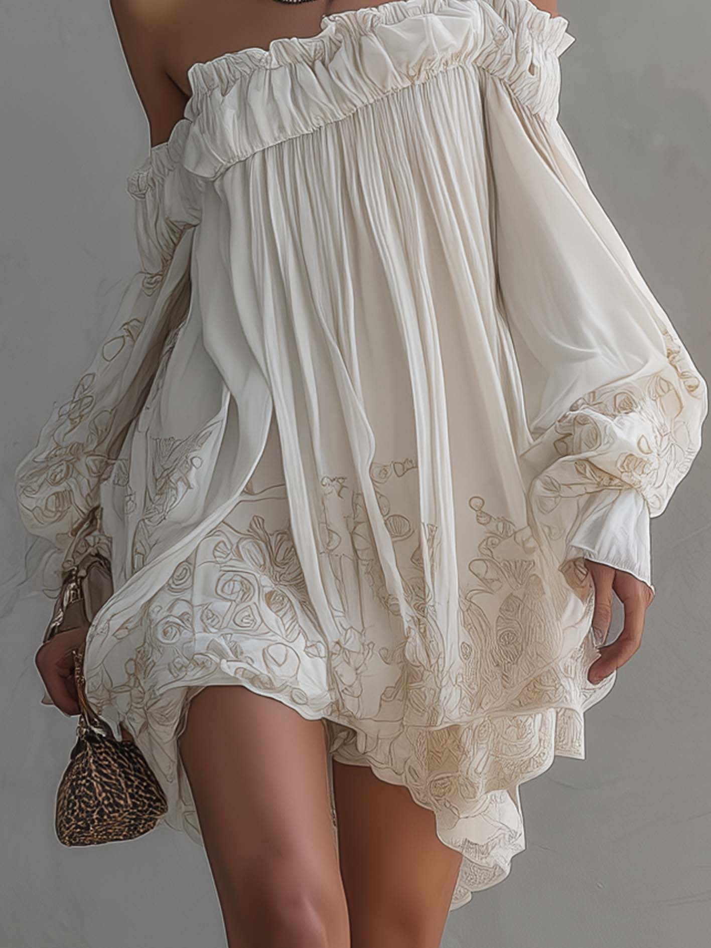 Biała Mini Sukienka Chiffon z Vintage Paisley na Jedno Ramię